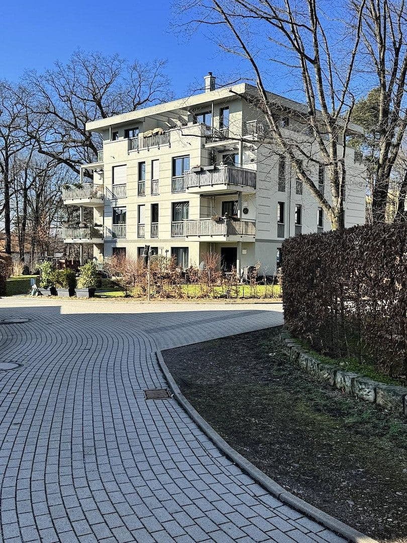 Prodej bytu 3+1 135 m², Heideparkstraße 8e, Dresden, Sasko Prodej bytu 3+1 135 m², Heideparkstraße 8e, Dresden, Sasko