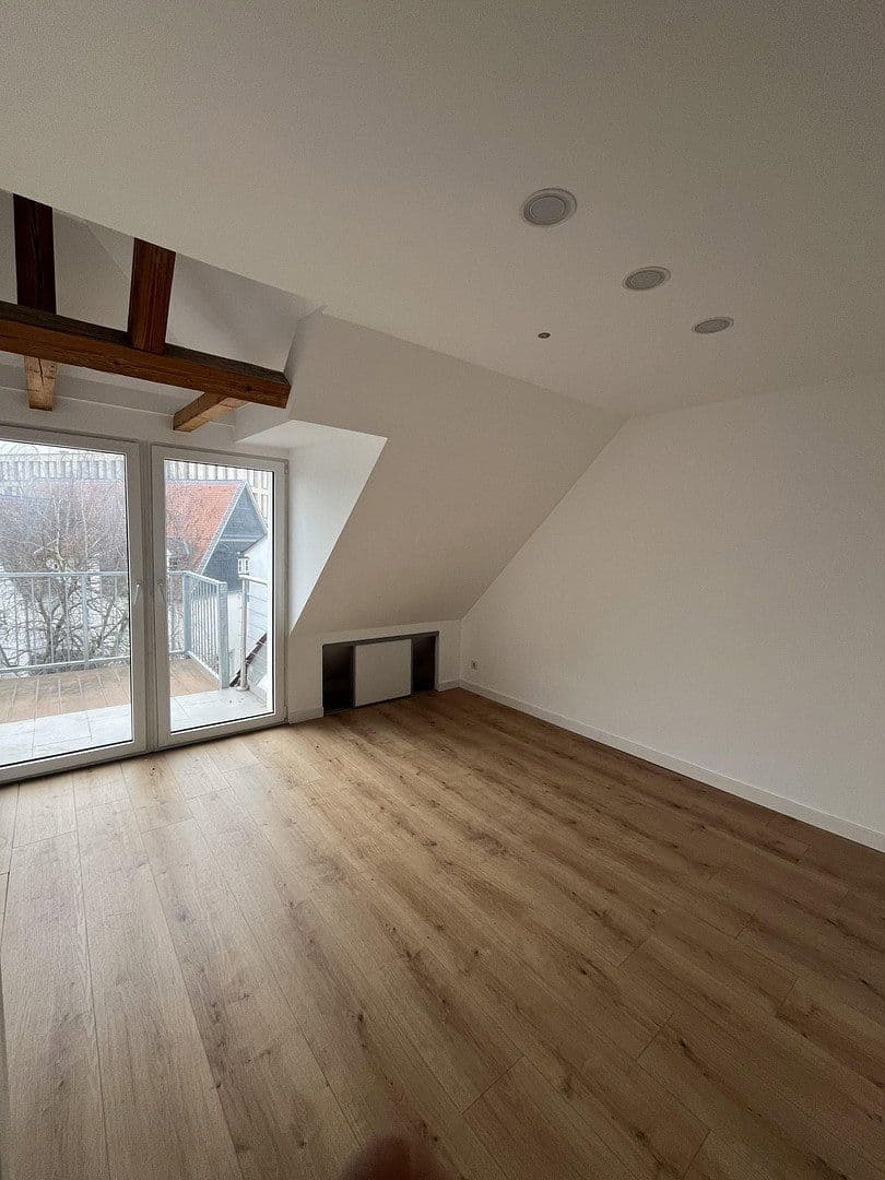 Pronájem bytu 3+1 70 m², Lauteschlägerstraße 3, Darmstadt, Hessen Pronájem bytu 3+1 70 m², Lauteschlägerstraße 3, Darmstadt, Hessen