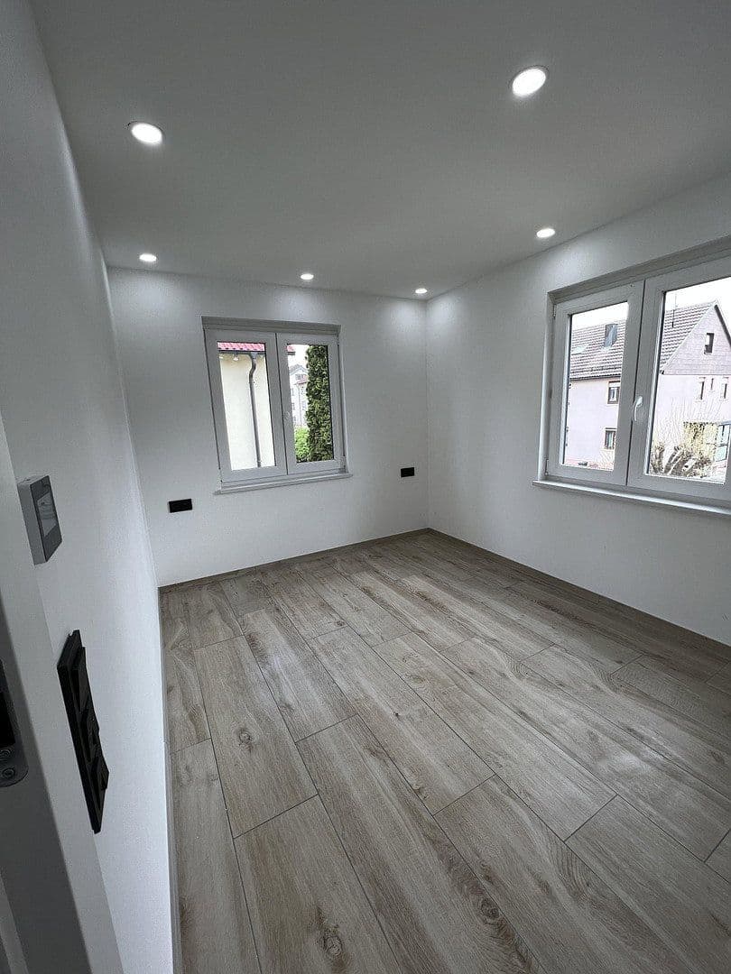 Prodej domu 143 m², pozemek 374 m², Justinus-Kerner.Str.7, Denkendorf, Bádensko-Württembersko Prodej domu 143 m², pozemek 374 m², Justinus-Kerner.Str.7, Denkendorf, Bádensko-Württembersko
