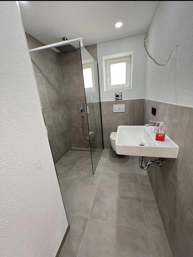 Prodej domu 143 m², pozemek 374 m², Justinus-Kerner.Str.7, Denkendorf, Bádensko-Württembersko Prodej domu 143 m², pozemek 374 m², Justinus-Kerner.Str.7, Denkendorf, Bádensko-Württembersko