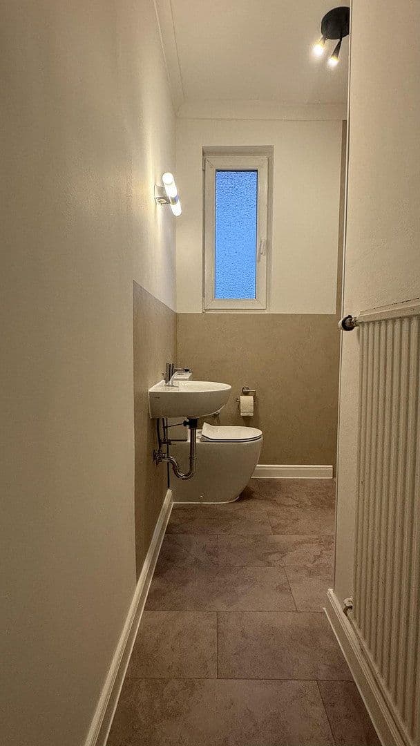 Prodej domu 210 m², pozemek 600 m², Sankt Augustin, Severní Porýní-Vestfálsko Prodej domu 210 m², pozemek 600 m², Sankt Augustin, Severní Porýní-Vestfálsko