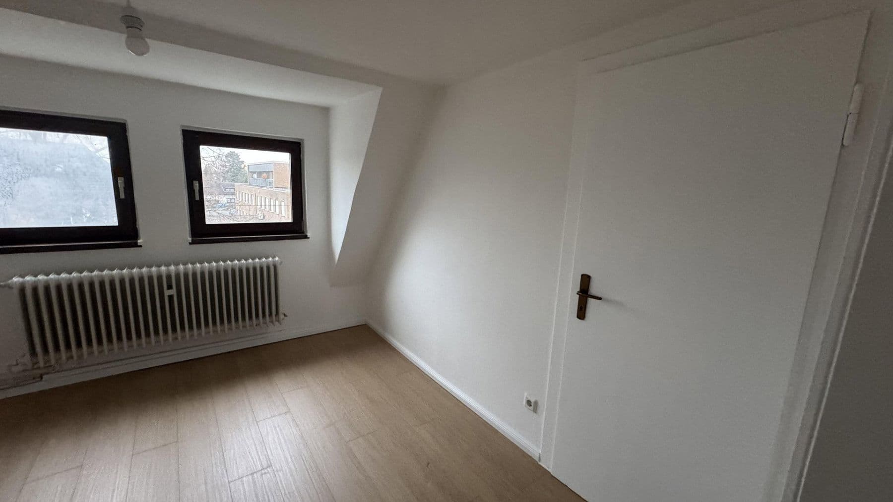 Prodej domu 210 m², pozemek 600 m², Sankt Augustin, Severní Porýní-Vestfálsko Prodej domu 210 m², pozemek 600 m², Sankt Augustin, Severní Porýní-Vestfálsko