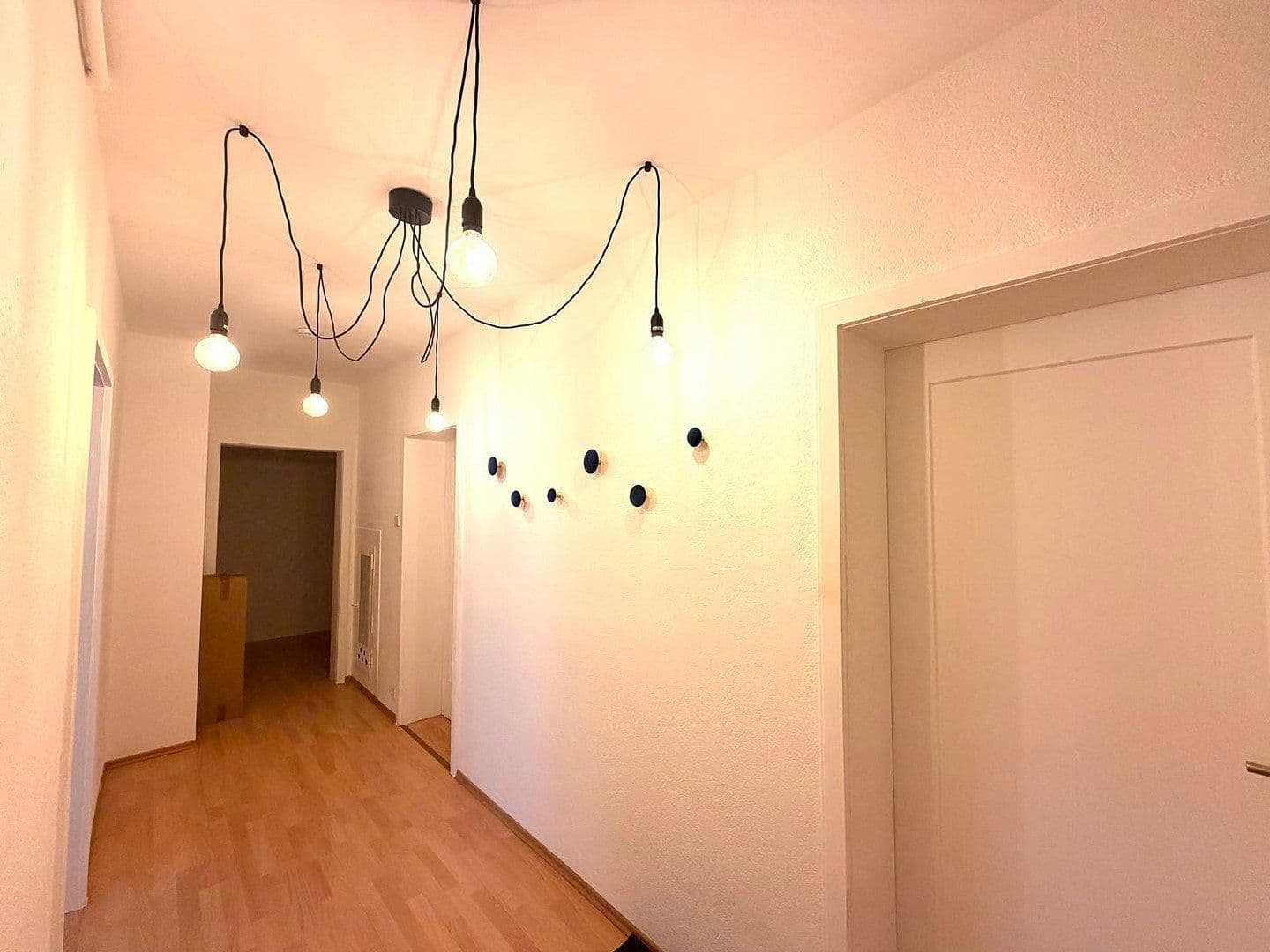 Pronájem bytu 1+1 15 m², Stuttgart, Bádensko-Württembersko Pronájem bytu 1+1 15 m², Stuttgart, Bádensko-Württembersko