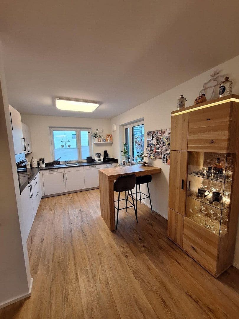 Pronájem bytu 3+1 91 m², Hauptstr. 36 56290 Uhler, Uhler, Porýní-Falc Pronájem bytu 3+1 91 m², Hauptstr. 36 56290 Uhler, Uhler, Porýní-Falc