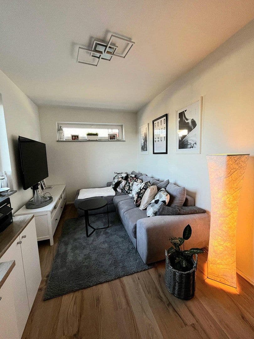 Pronájem bytu 3+1 91 m², Hauptstr. 36 56290 Uhler, Uhler, Porýní-Falc Pronájem bytu 3+1 91 m², Hauptstr. 36 56290 Uhler, Uhler, Porýní-Falc