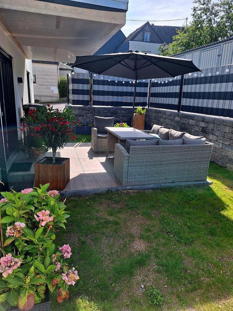 Pronájem bytu 3+1 91 m², Hauptstr. 36 56290 Uhler, Uhler, Porýní-Falc Pronájem bytu 3+1 91 m², Hauptstr. 36 56290 Uhler, Uhler, Porýní-Falc