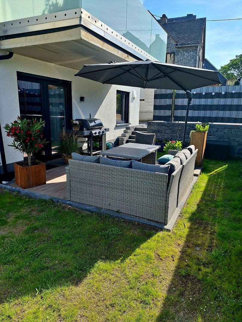 Pronájem bytu 3+1 91 m², Hauptstr. 36 56290 Uhler, Uhler, Porýní-Falc Pronájem bytu 3+1 91 m², Hauptstr. 36 56290 Uhler, Uhler, Porýní-Falc