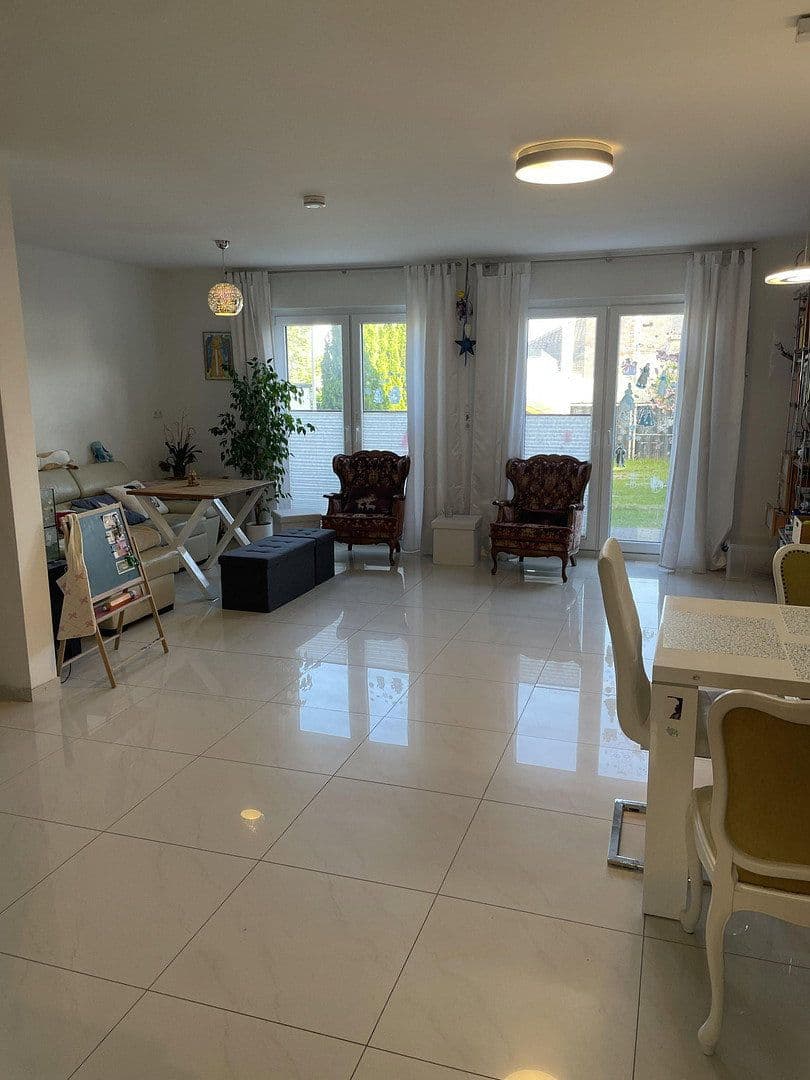 Prodej domu 125 m², pozemek 181 m², Theodor-Heus-Str. 40, Sarstedt, Dolní Sasko Prodej domu 125 m², pozemek 181 m², Theodor-Heus-Str. 40, Sarstedt, Dolní Sasko