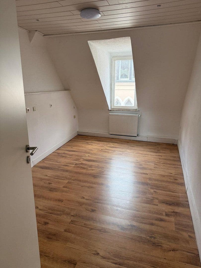 Pronájem bytu 6+1 109 m², Bruchstraße 30, Kassel, Hessen Pronájem bytu 6+1 109 m², Bruchstraße 30, Kassel, Hessen