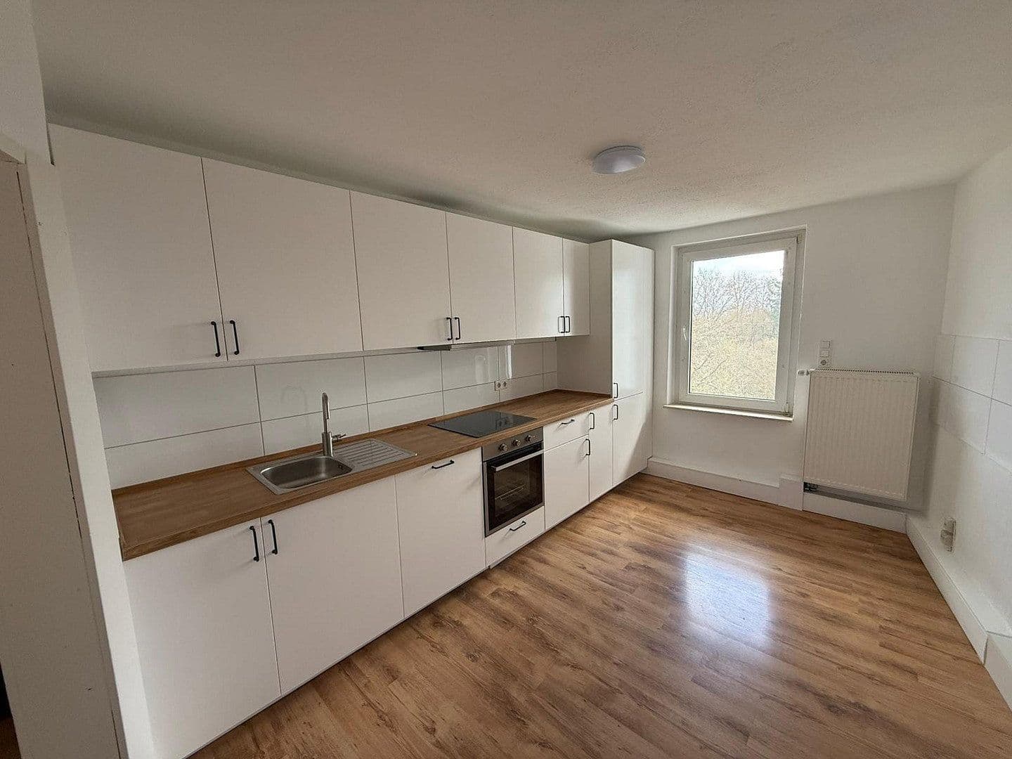 Pronájem bytu 6+1 109 m², Bruchstraße 30, Kassel, Hessen Pronájem bytu 6+1 109 m², Bruchstraße 30, Kassel, Hessen