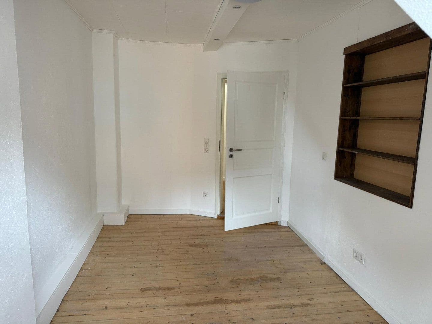 Pronájem bytu 6+1 109 m², Bruchstraße 30, Kassel, Hessen Pronájem bytu 6+1 109 m², Bruchstraße 30, Kassel, Hessen