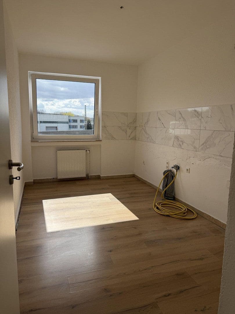 Pronájem bytu 4+1 92 m², Schräpperweg 15, Schwerte, Severní Porýní-Vestfálsko Pronájem bytu 4+1 92 m², Schräpperweg 15, Schwerte, Severní Porýní-Vestfálsko