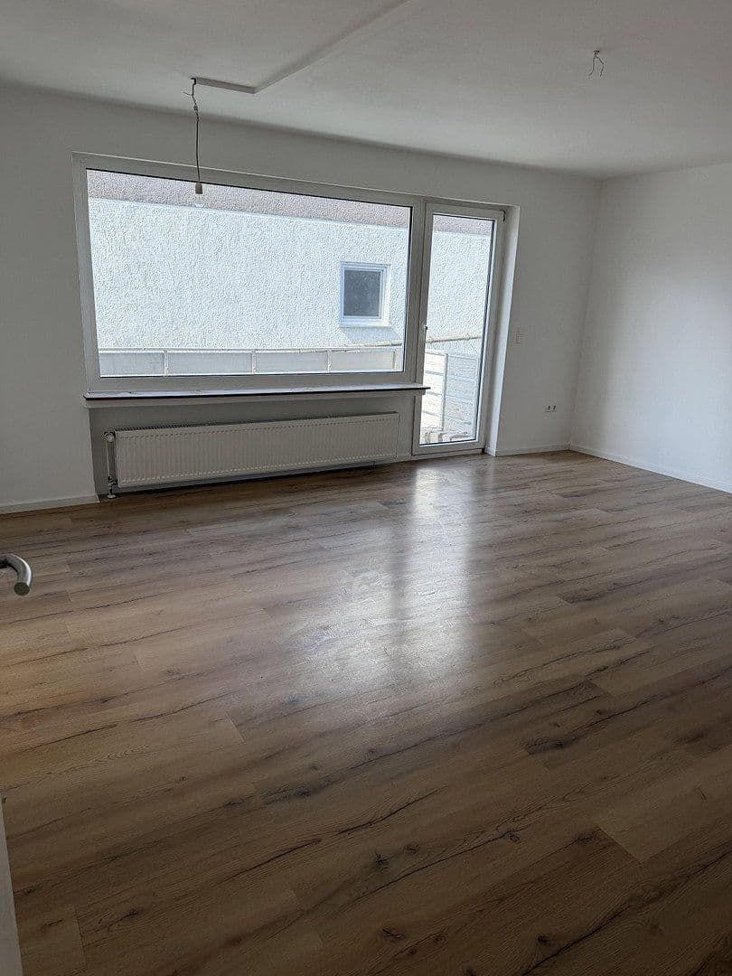Pronájem bytu 4+1 92 m², Schräpperweg 15, Schwerte, Severní Porýní-Vestfálsko Pronájem bytu 4+1 92 m², Schräpperweg 15, Schwerte, Severní Porýní-Vestfálsko