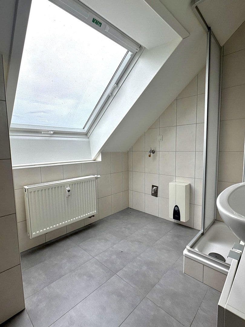 Prodej domu 197 m², pozemek 293 m², Rostocker Straße 30, Neubrandenburg, Mecklenburg-Vorpommern Prodej domu 197 m², pozemek 293 m², Rostocker Straße 30, Neubrandenburg, Mecklenburg-Vorpommern