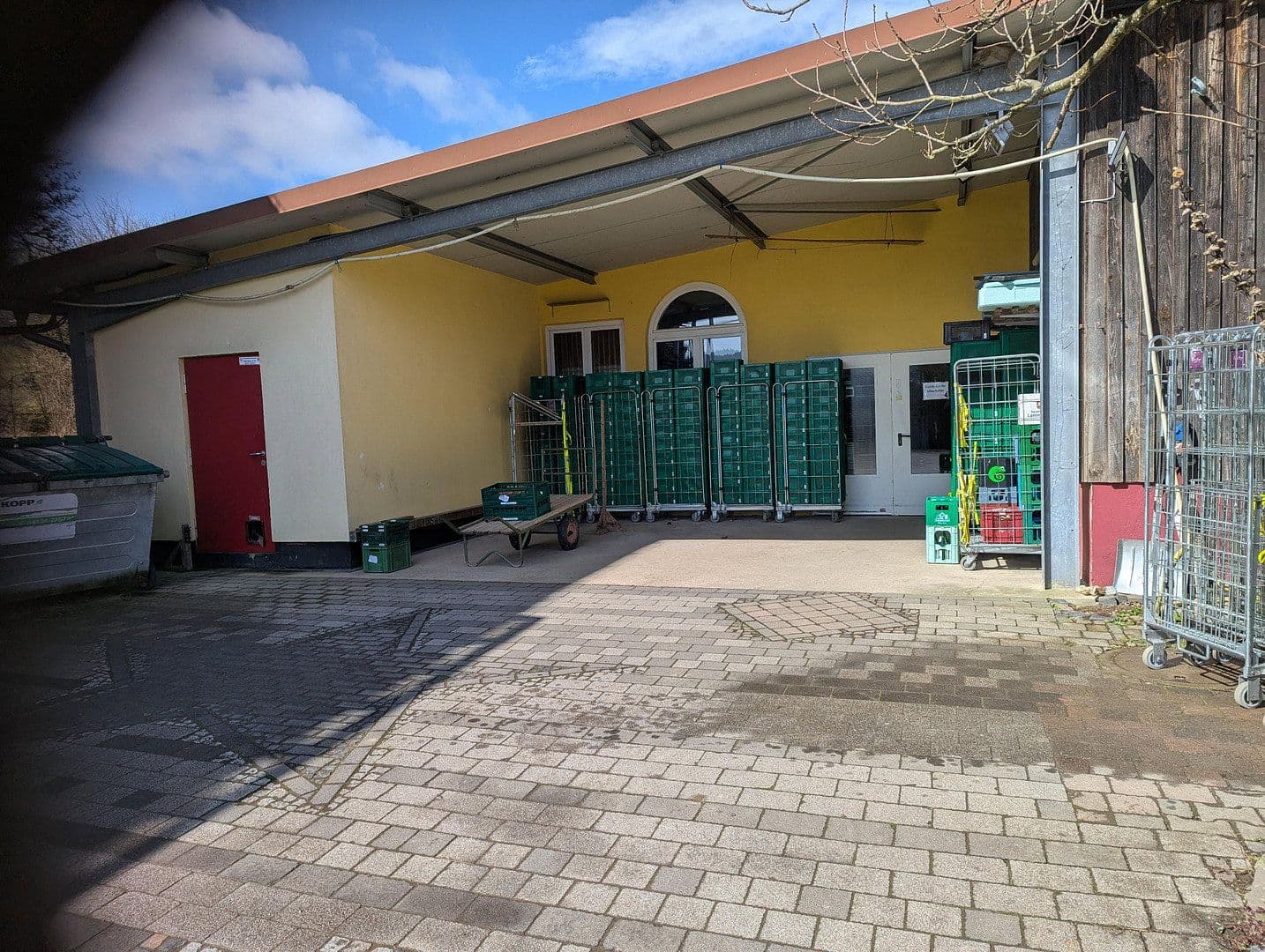 Pronájem nebytového prostoru 400 m², Taunusstein, Hessen Pronájem nebytového prostoru 400 m², Taunusstein, Hessen