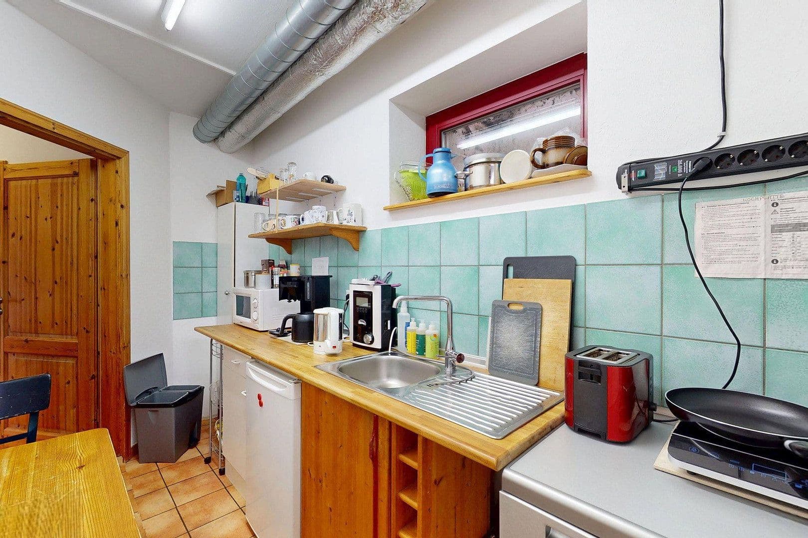Pronájem nebytového prostoru 400 m², Taunusstein, Hessen Pronájem nebytového prostoru 400 m², Taunusstein, Hessen
