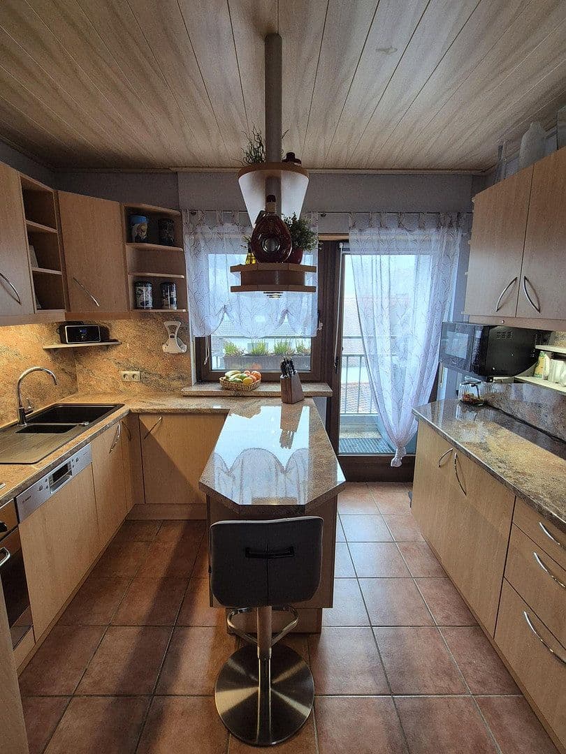 Prodej bytu 5+1 115 m², Karben, Hessen Prodej bytu 5+1 115 m², Karben, Hessen