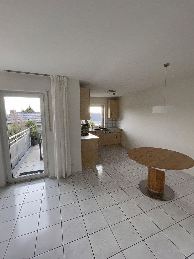 Prodej bytu 3+1 87 m², Urbanstr. 5, Paderborn, Severní Porýní-Vestfálsko Prodej bytu 3+1 87 m², Urbanstr. 5, Paderborn, Severní Porýní-Vestfálsko