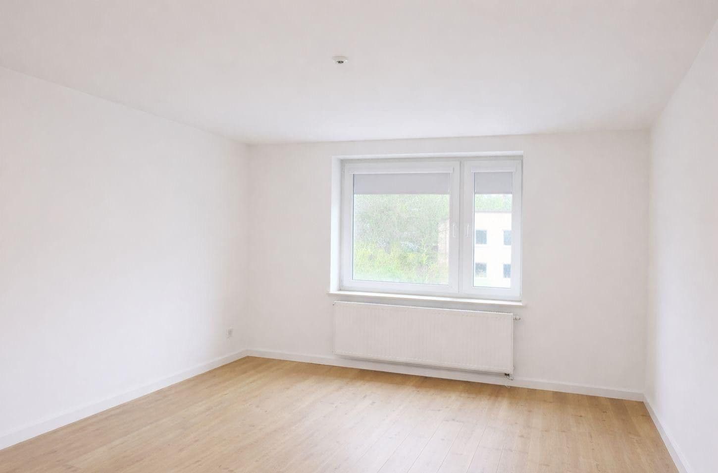 Prodej domu 215 m², pozemek 475 m², Scheffelstr. 138, Düsseldorf, Severní Porýní-Vestfálsko Prodej domu 215 m², pozemek 475 m², Scheffelstr. 138, Düsseldorf, Severní Porýní-Vestfálsko