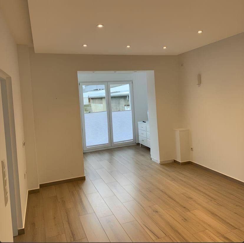 Prodej domu 215 m², pozemek 475 m², Scheffelstr. 138, Düsseldorf, Severní Porýní-Vestfálsko Prodej domu 215 m², pozemek 475 m², Scheffelstr. 138, Düsseldorf, Severní Porýní-Vestfálsko