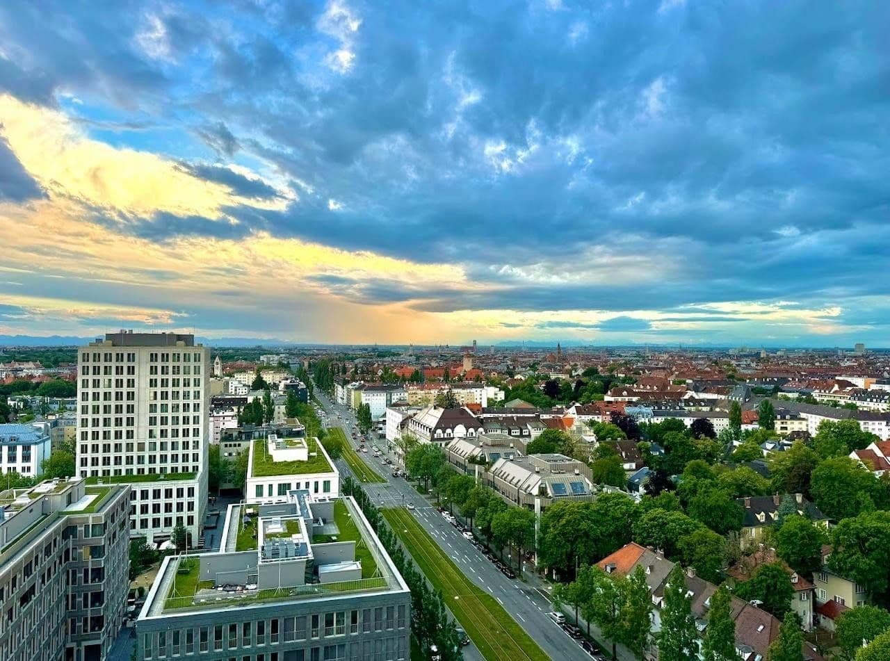 Pronájem domu 110 m², pozemek 102 m², Leopoldstraße 217, München, Bavorsko Pronájem domu 110 m², pozemek 102 m², Leopoldstraße 217, München, Bavorsko