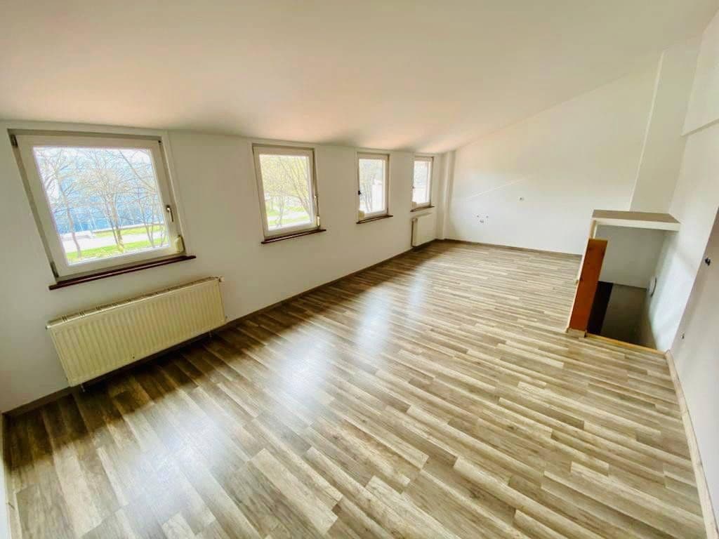 Pronájem domu 110 m², pozemek 102 m², Leopoldstraße 217, München, Bavorsko Pronájem domu 110 m², pozemek 102 m², Leopoldstraße 217, München, Bavorsko