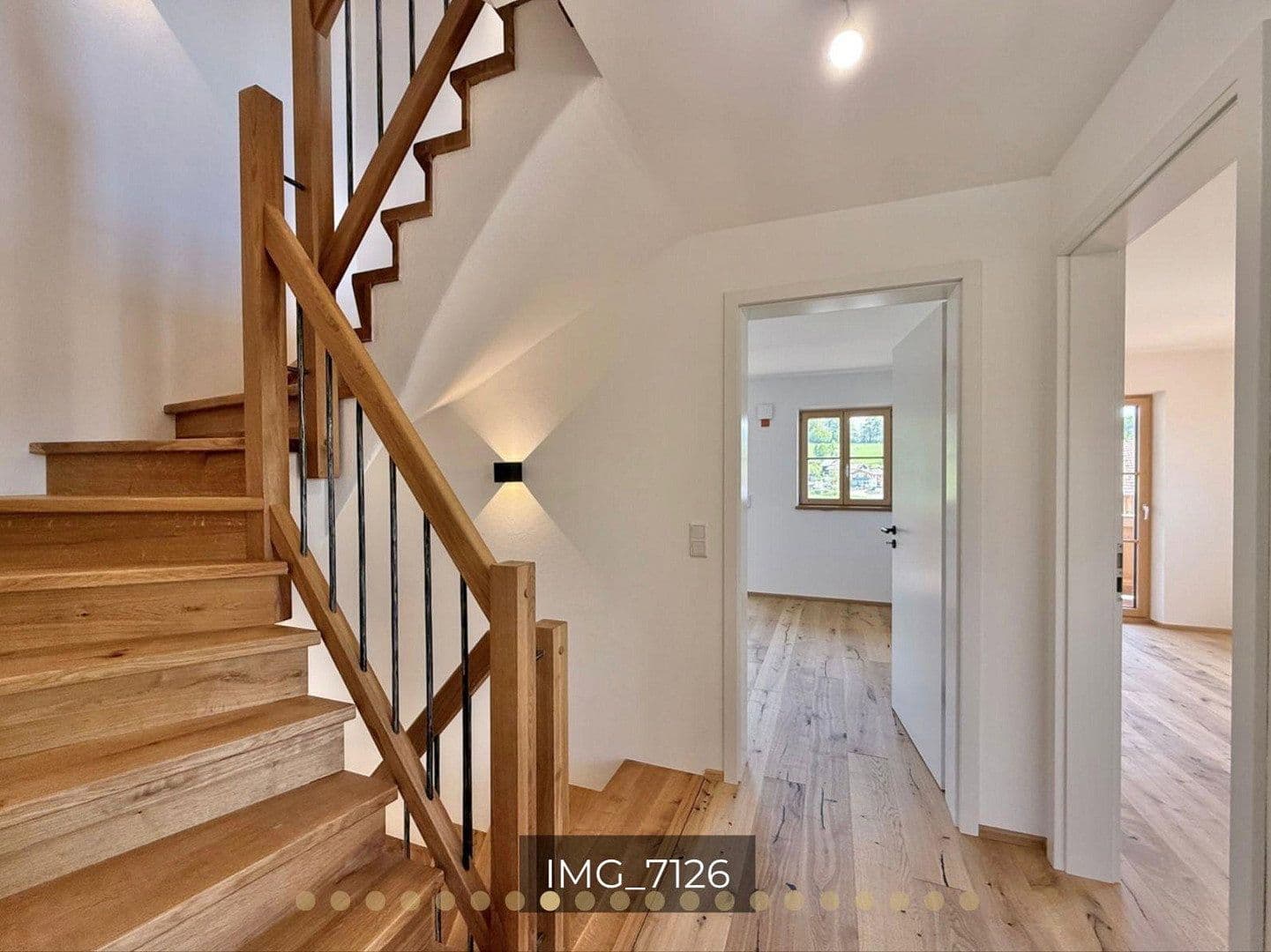 Prodej domu 151 m², pozemek 332 m², Pfarrer-Koller-Weg 6, Dietramszell, Bavorsko Prodej domu 151 m², pozemek 332 m², Pfarrer-Koller-Weg 6, Dietramszell, Bavorsko