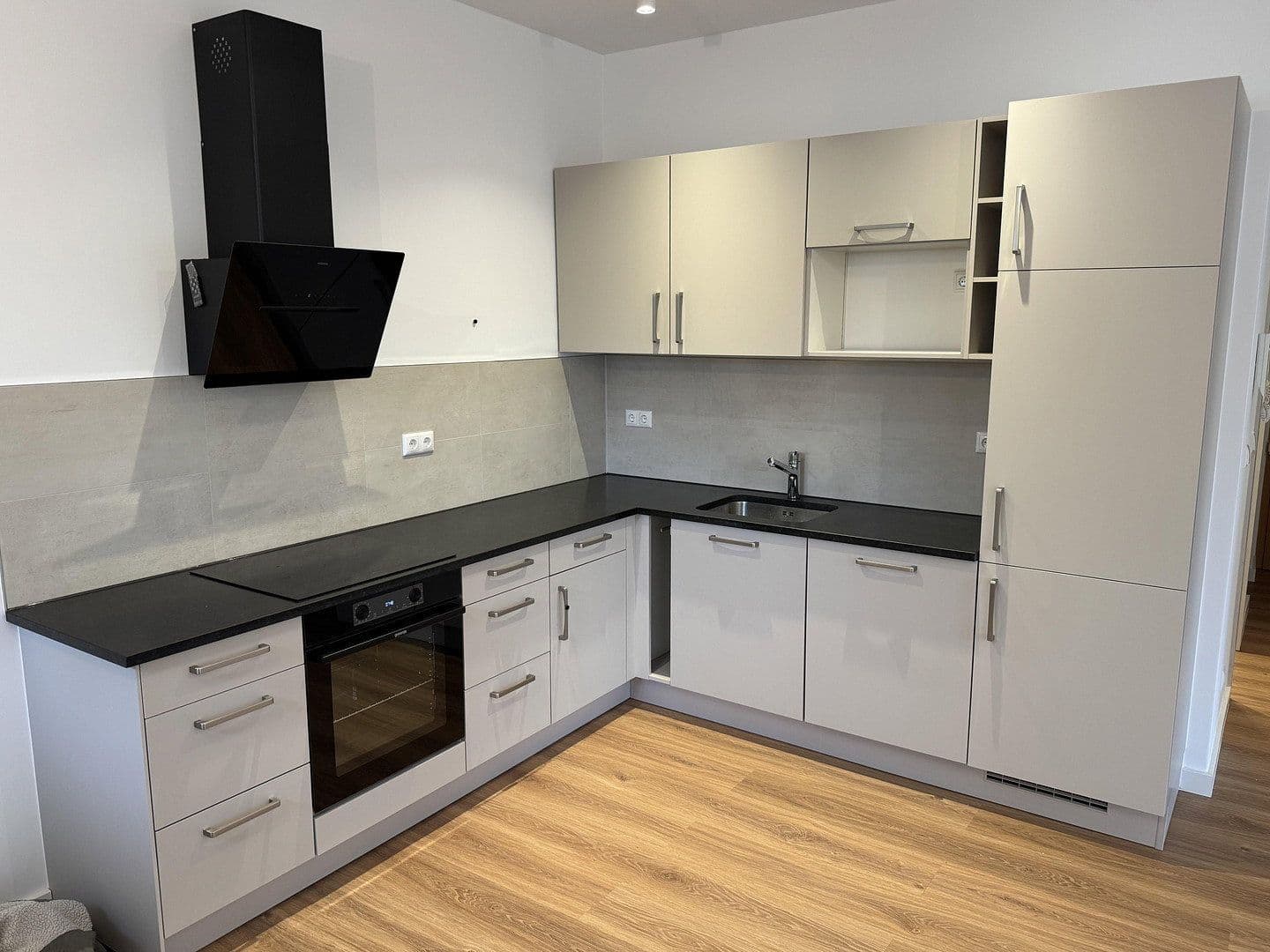 Pronájem bytu 2+1 55 m², Dresden, Sasko Pronájem bytu 2+1 55 m², Dresden, Sasko