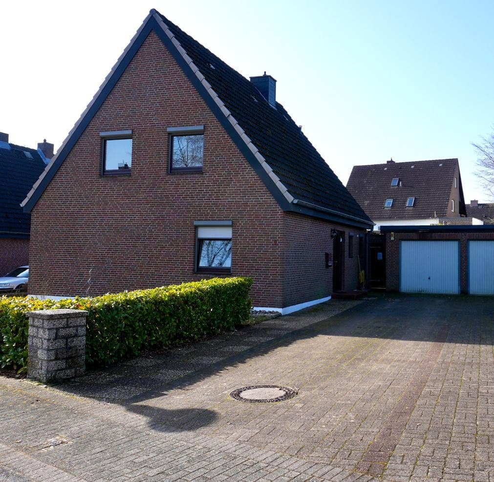 Prodej domu 116 m², pozemek 723 m², Malente, Šlesvicko-Holštýnsko Prodej domu 116 m², pozemek 723 m², Malente, Šlesvicko-Holštýnsko