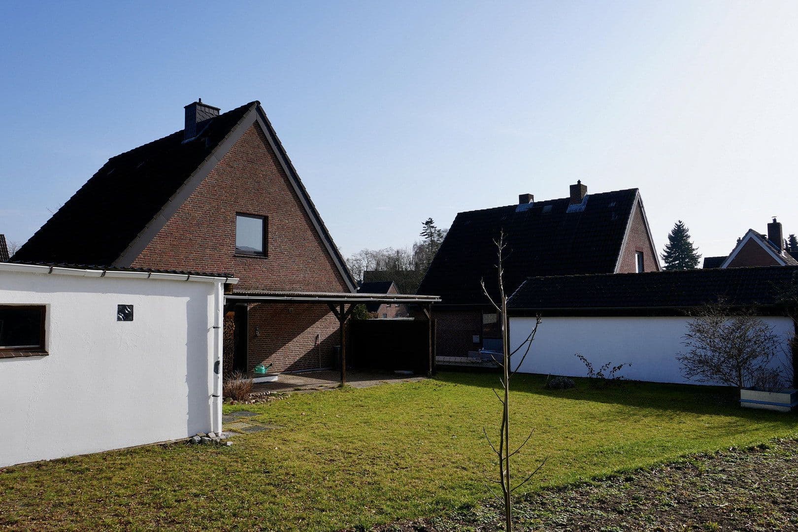 Prodej domu 116 m², pozemek 723 m², Malente, Šlesvicko-Holštýnsko Prodej domu 116 m², pozemek 723 m², Malente, Šlesvicko-Holštýnsko