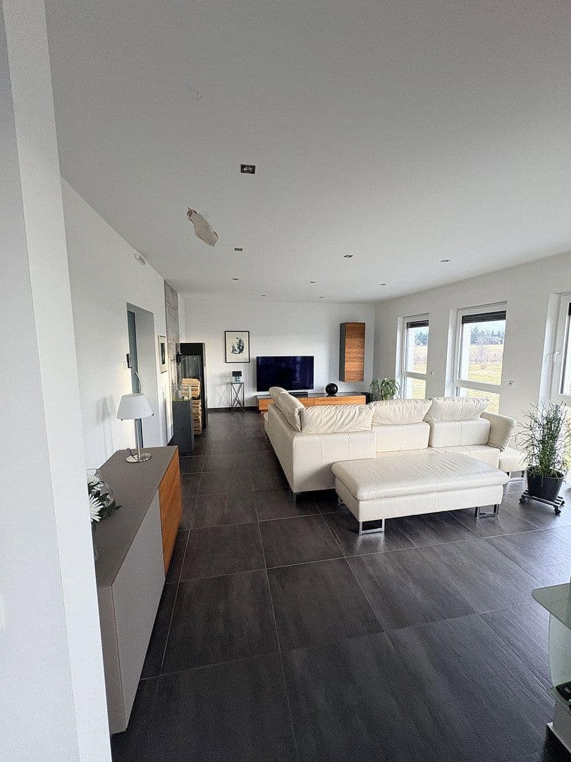 Prodej bytu 3+1 114 m², Chemnitz, Sasko Prodej bytu 3+1 114 m², Chemnitz, Sasko