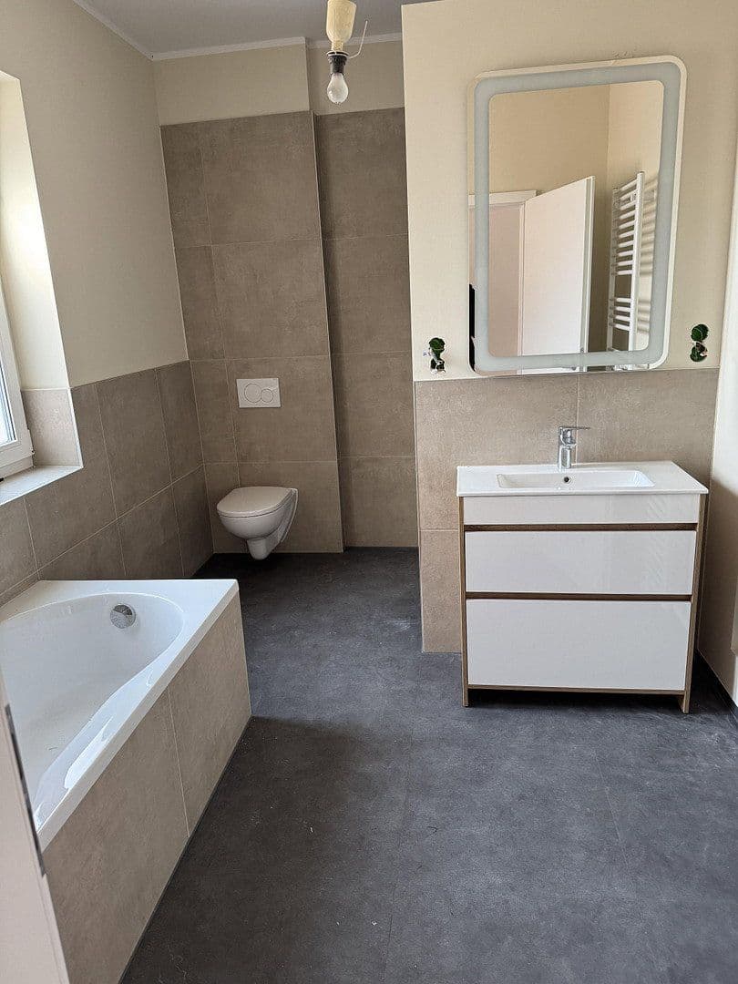 Pronájem bytu 2+1 82 m², Delligsen, Dolní Sasko Pronájem bytu 2+1 82 m², Delligsen, Dolní Sasko