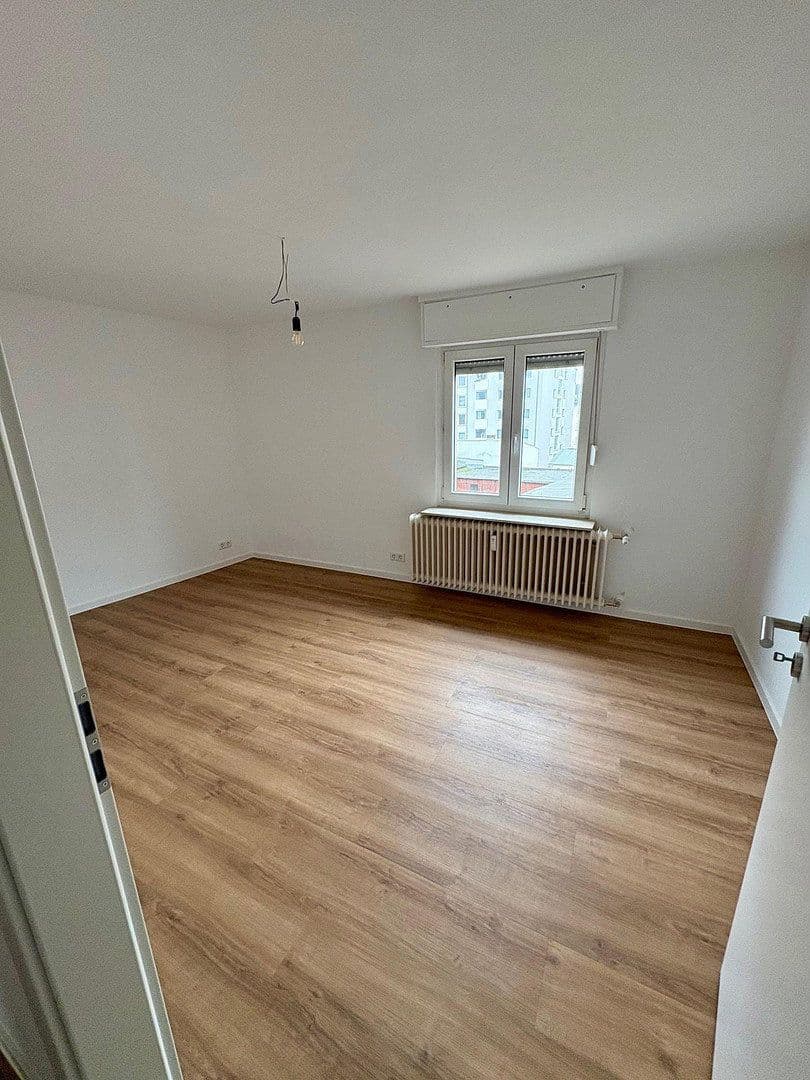 Pronájem bytu 2+1 46 m², Frankfurt am Main, Hessen Pronájem bytu 2+1 46 m², Frankfurt am Main, Hessen