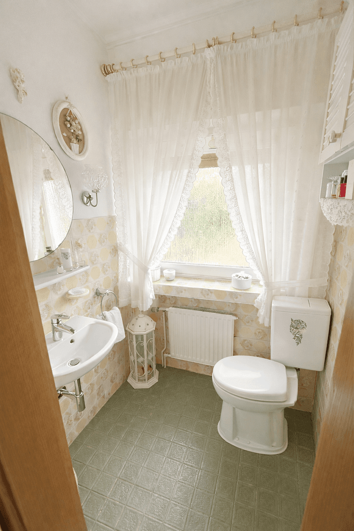 Prodej domu 165 m², pozemek 768 m², Stuhr, Dolní Sasko Prodej domu 165 m², pozemek 768 m², Stuhr, Dolní Sasko