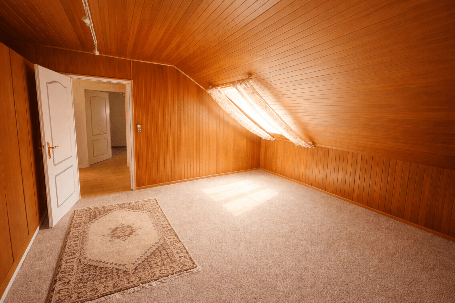 Prodej domu 165 m², pozemek 768 m², Stuhr, Dolní Sasko Prodej domu 165 m², pozemek 768 m², Stuhr, Dolní Sasko