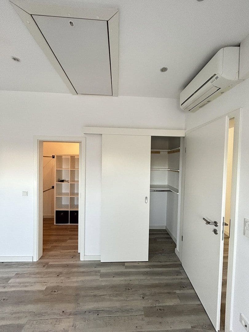 Prodej bytu 5+kk 226 m², Lambertusstr. 36, Troisdorf, Severní Porýní-Vestfálsko Prodej bytu 5+kk 226 m², Lambertusstr. 36, Troisdorf, Severní Porýní-Vestfálsko