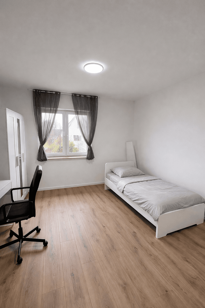 Pronájem bytu 4+1 15 m², Erlangen, Bavorsko Pronájem bytu 4+1 15 m², Erlangen, Bavorsko