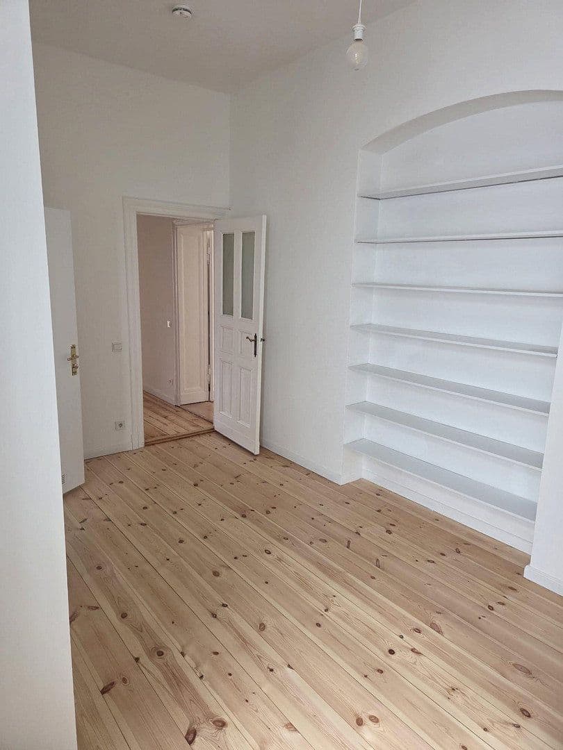 Pronájem bytu 4+1 137 m², Berlin, Berlín Pronájem bytu 4+1 137 m², Berlin, Berlín