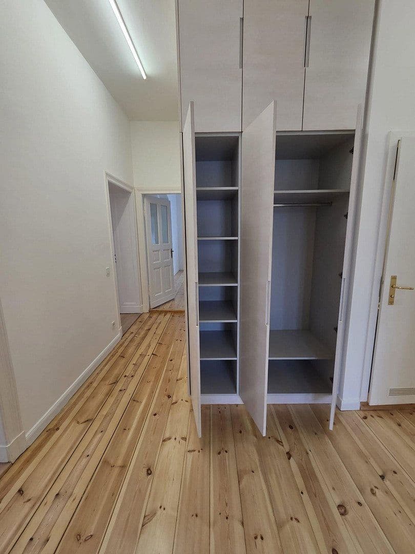 Pronájem bytu 4+1 137 m², Berlin, Berlín Pronájem bytu 4+1 137 m², Berlin, Berlín