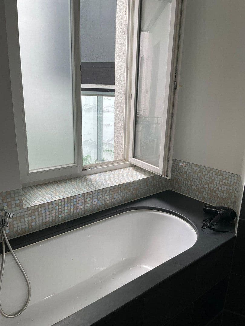 Pronájem bytu 4+1 137 m², Berlin, Berlín Pronájem bytu 4+1 137 m², Berlin, Berlín