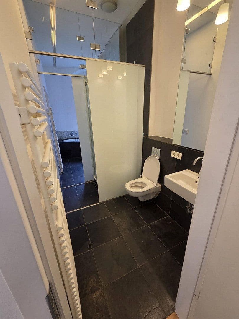 Pronájem bytu 4+1 137 m², Berlin, Berlín Pronájem bytu 4+1 137 m², Berlin, Berlín