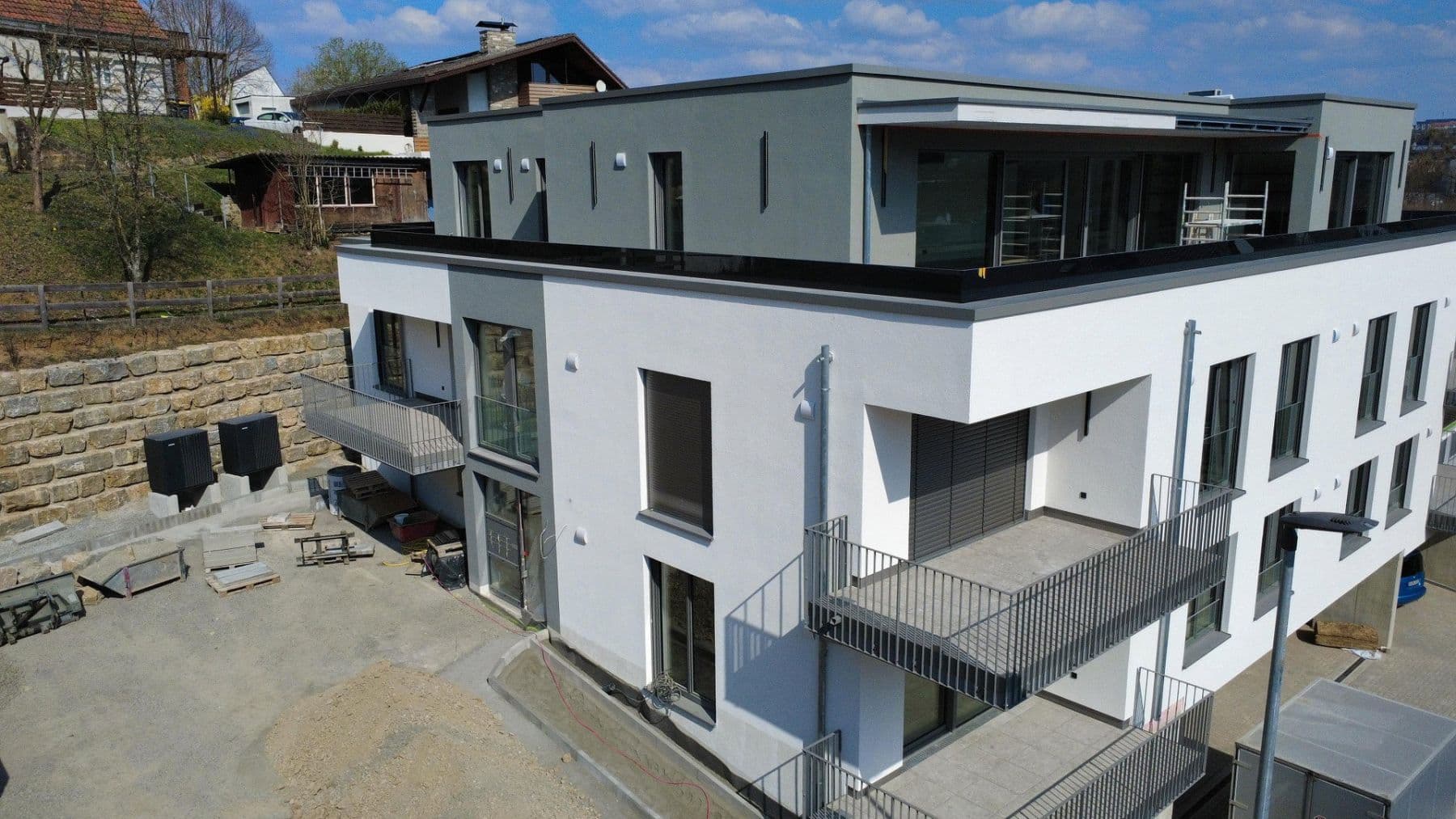 Pronájem bytu 3+1 108 m², Scheckertstrasse 2, Zell am Main, Bavorsko Pronájem bytu 3+1 108 m², Scheckertstrasse 2, Zell am Main, Bavorsko