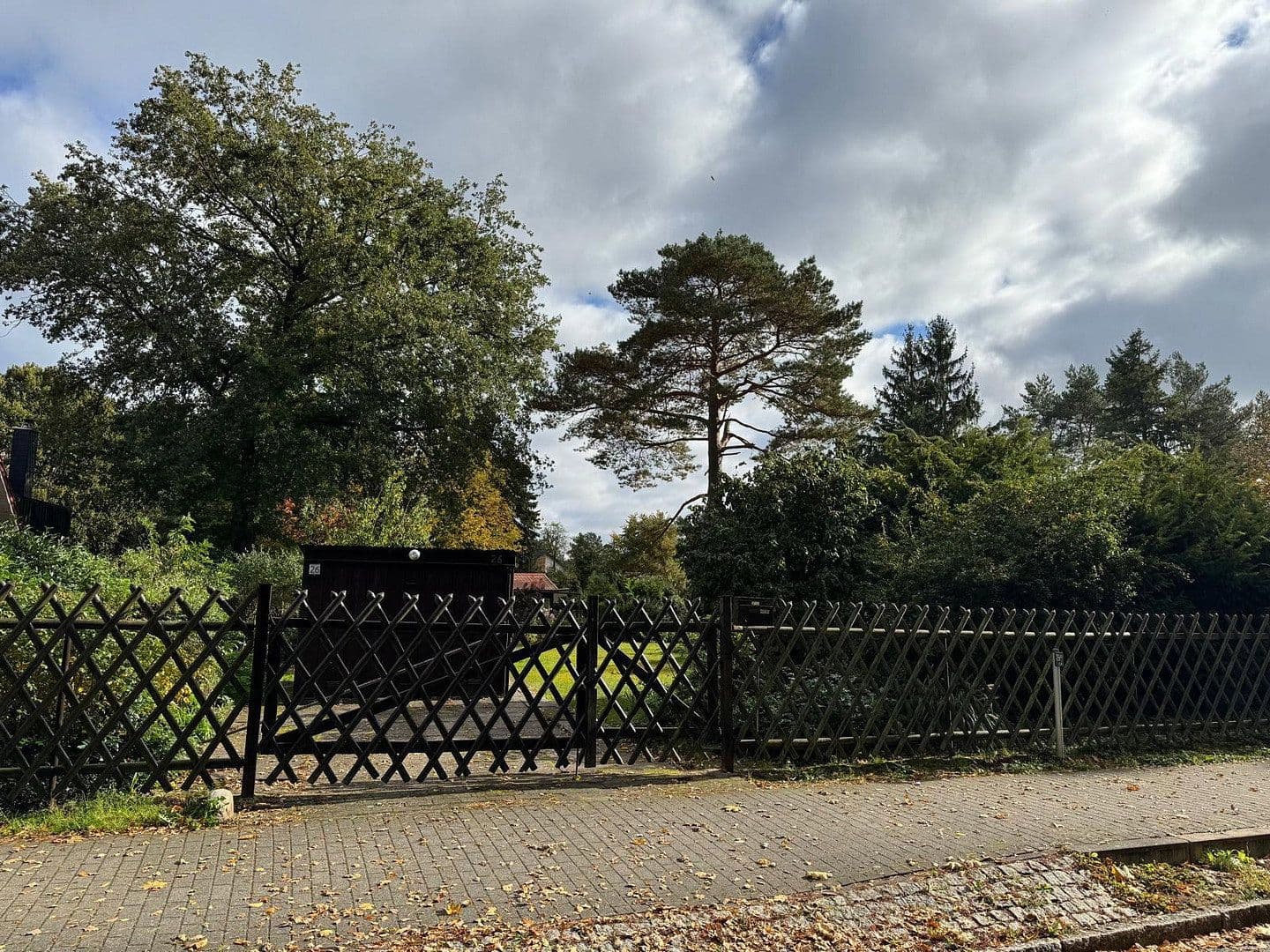 Prodej pozemku 1.250 m², Hohen Neuendorf, Braniborsko Prodej pozemku 1.250 m², Hohen Neuendorf, Braniborsko