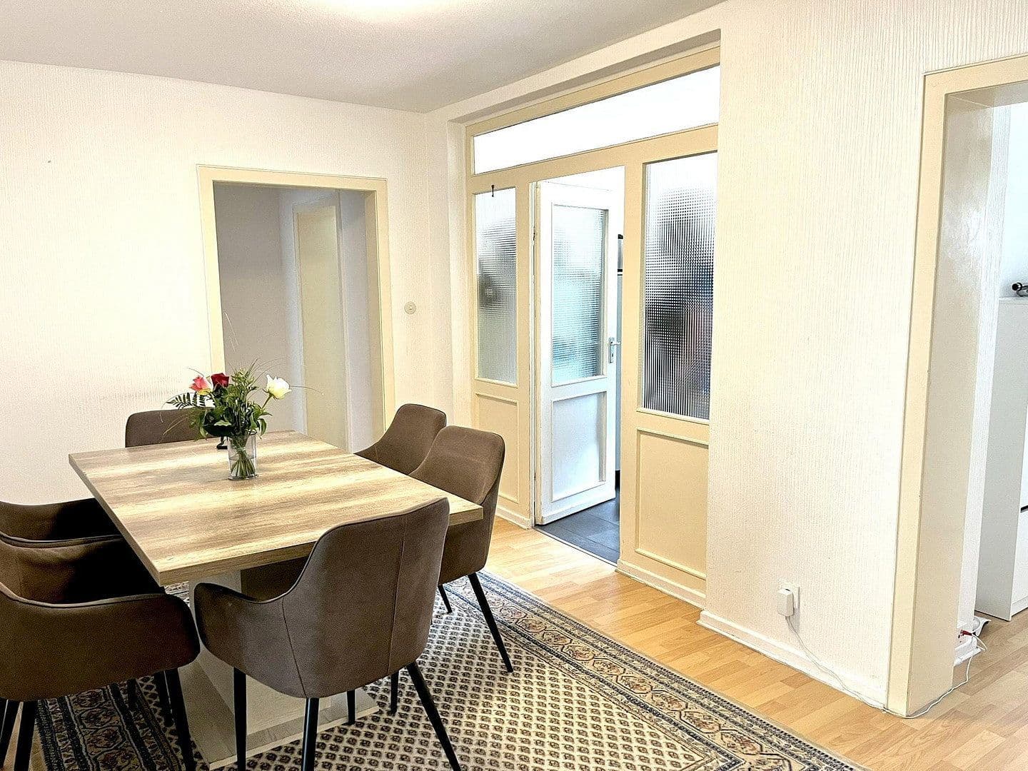 Prodej bytu 4+1 110 m², Eichendorffstr.5a, Peine, Dolní Sasko Prodej bytu 4+1 110 m², Eichendorffstr.5a, Peine, Dolní Sasko