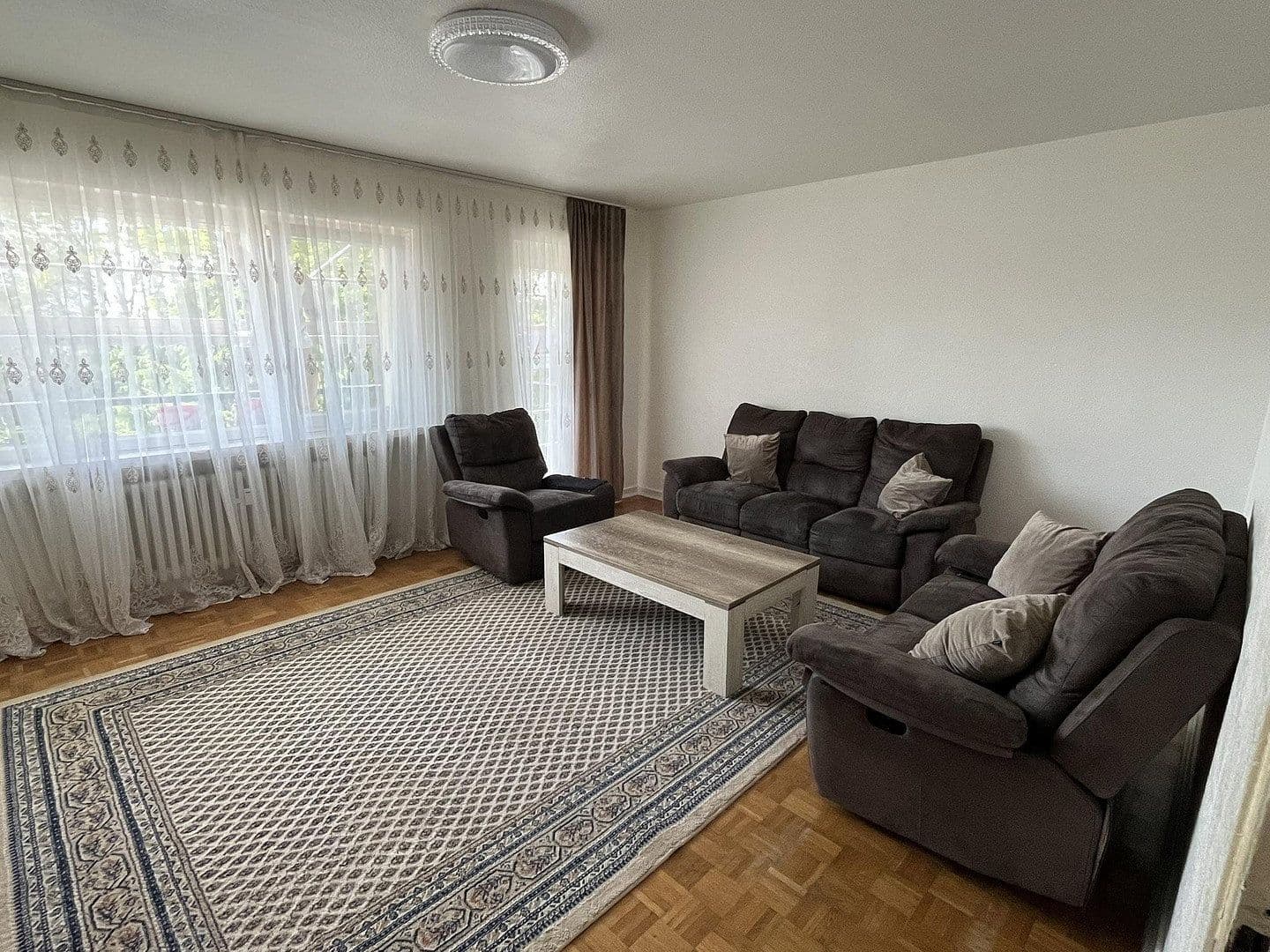 Prodej bytu 4+1 110 m², Eichendorffstr.5a, Peine, Dolní Sasko Prodej bytu 4+1 110 m², Eichendorffstr.5a, Peine, Dolní Sasko