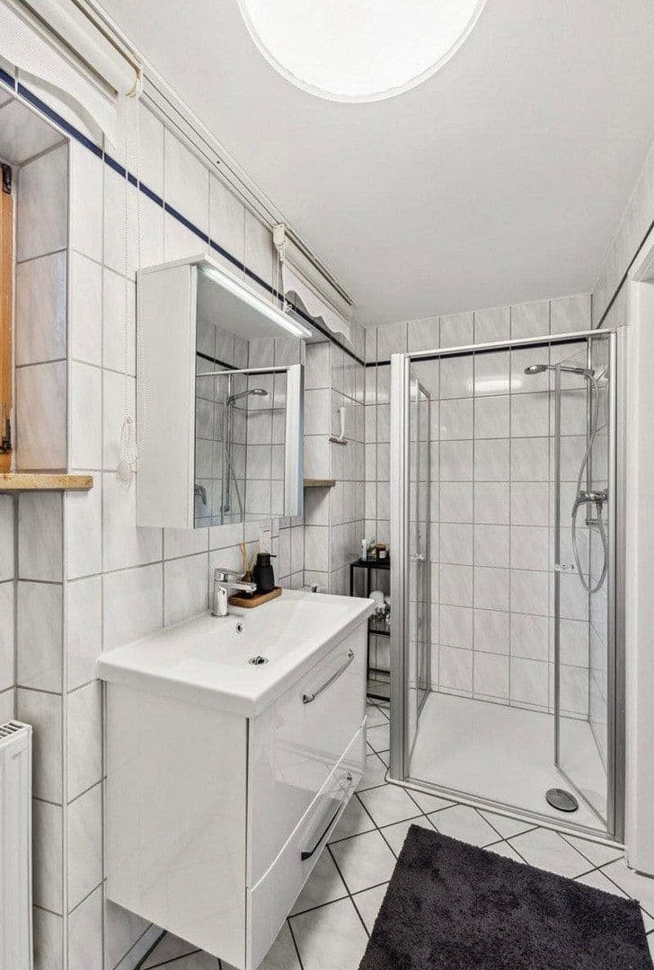 Prodej domu 133 m², pozemek 351 m², Birkenstraße 19, Miesbach, Bavorsko Prodej domu 133 m², pozemek 351 m², Birkenstraße 19, Miesbach, Bavorsko