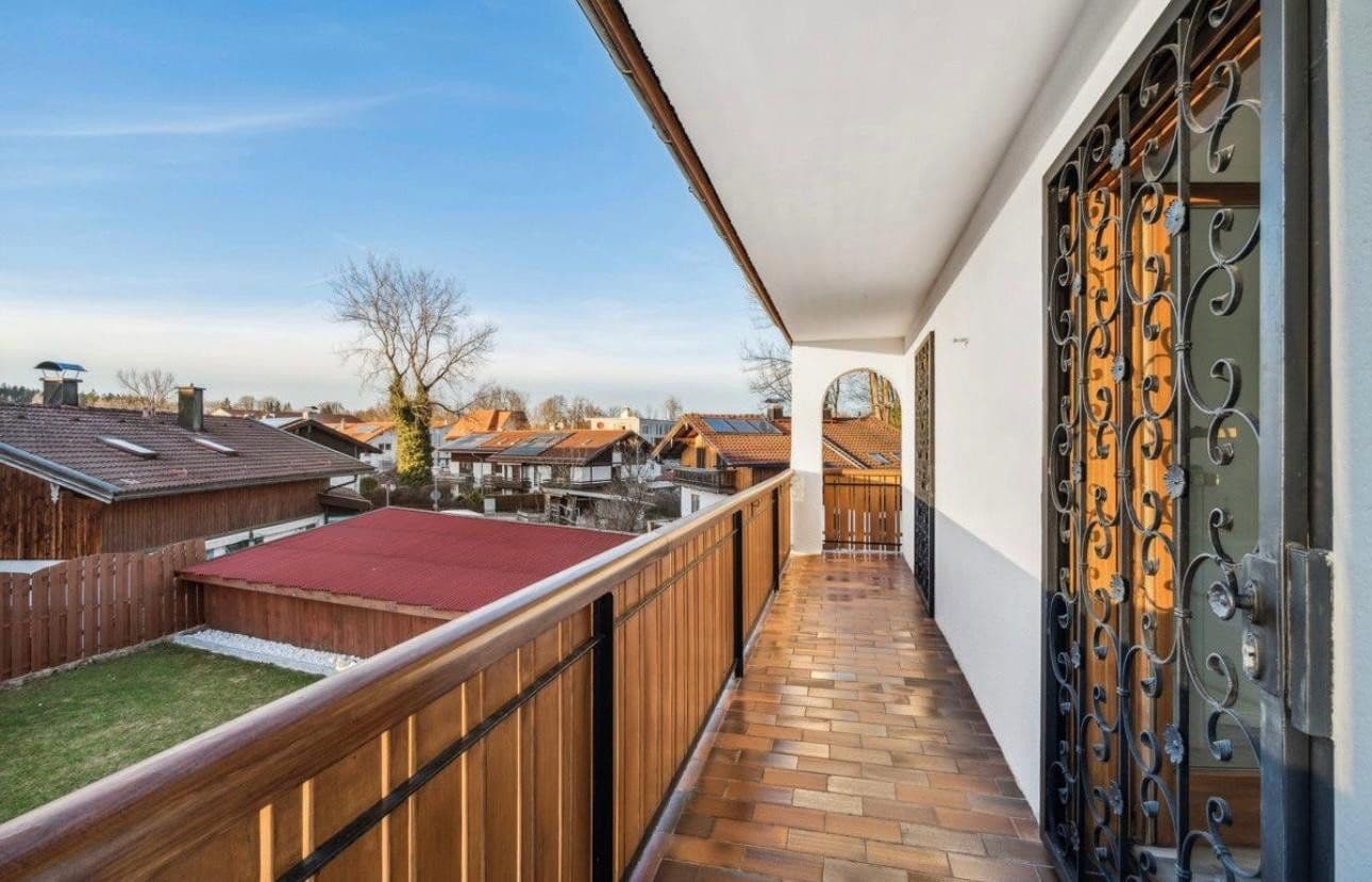 Prodej domu 133 m², pozemek 351 m², Birkenstraße 19, Miesbach, Bavorsko Prodej domu 133 m², pozemek 351 m², Birkenstraße 19, Miesbach, Bavorsko