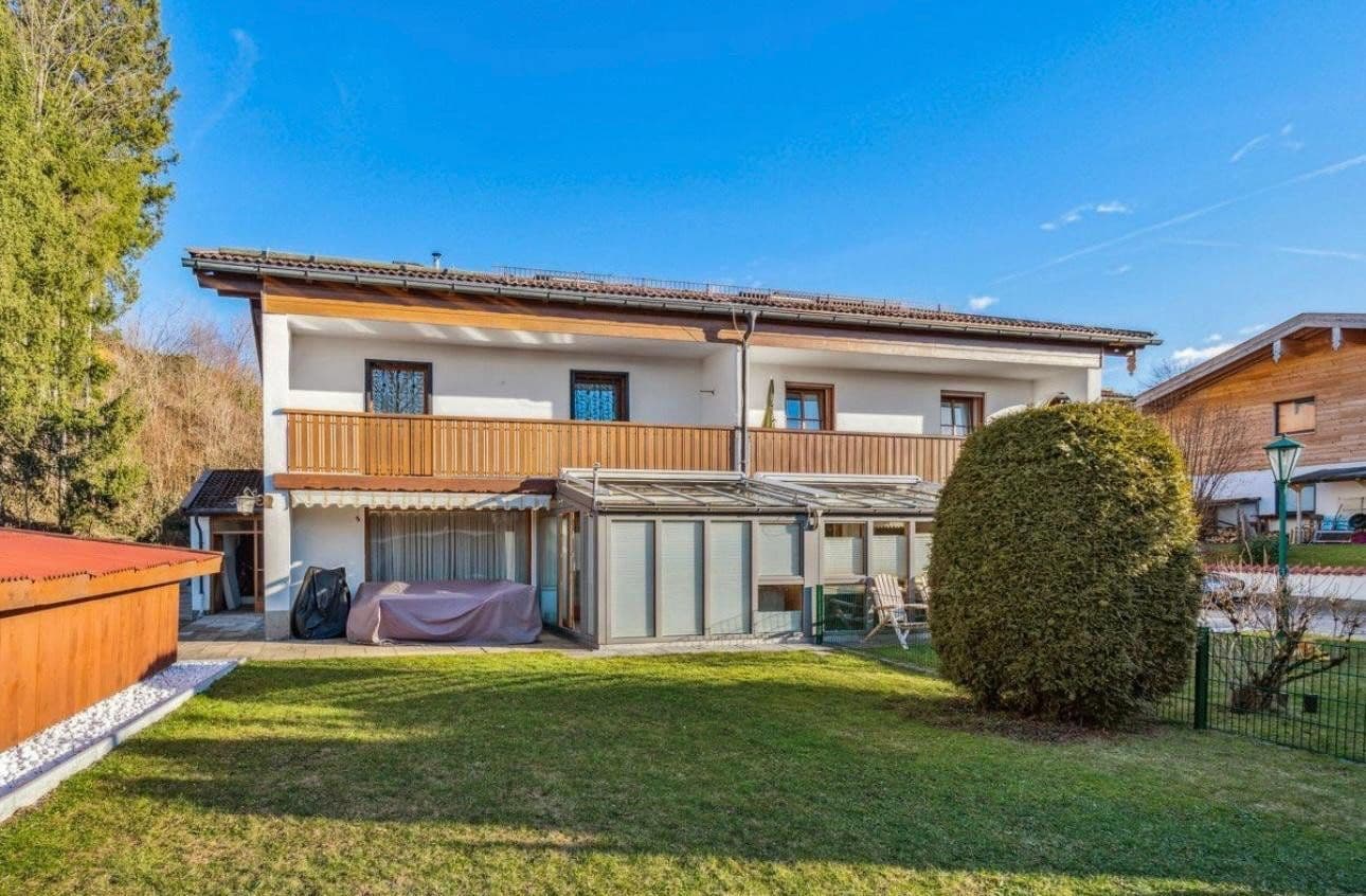 Prodej domu 133 m², pozemek 351 m², Birkenstraße 19, Miesbach, Bavorsko Prodej domu 133 m², pozemek 351 m², Birkenstraße 19, Miesbach, Bavorsko