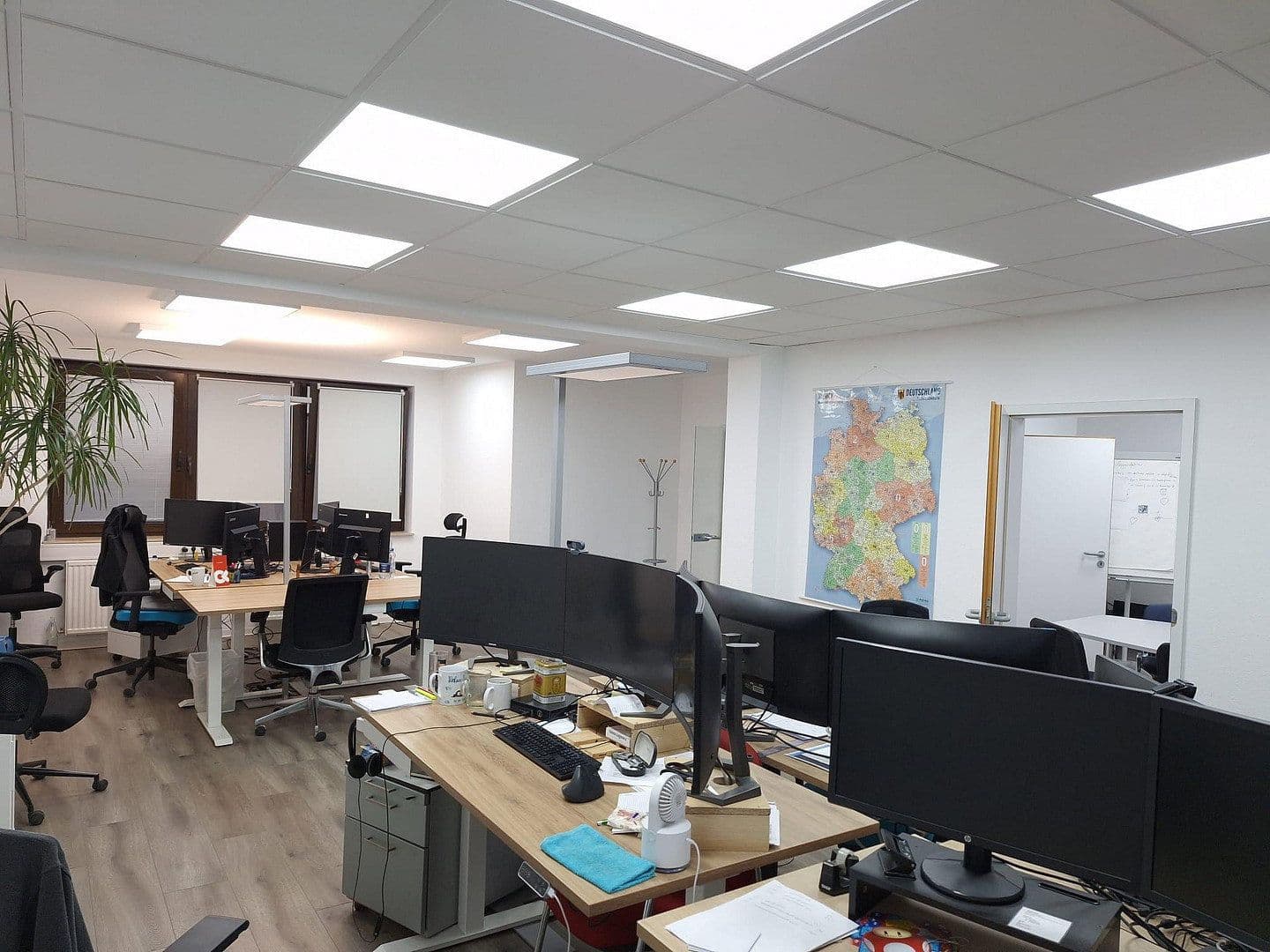 Pronájem kanceláře 165 m², Untergrünewalderstr. 18a, Wuppertal, Severní Porýní-Vestfálsko Pronájem kanceláře 165 m², Untergrünewalderstr. 18a, Wuppertal, Severní Porýní-Vestfálsko