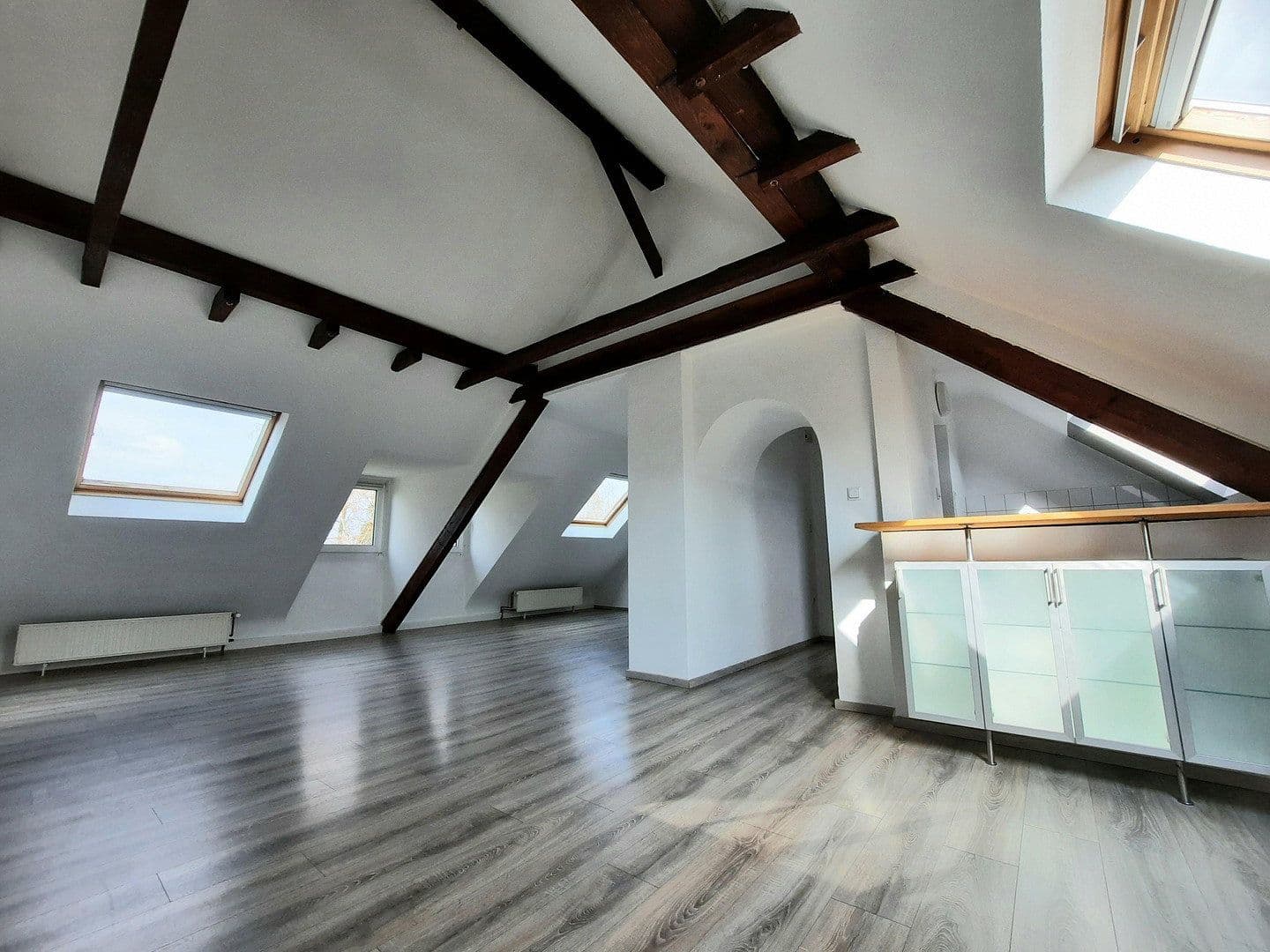 Pronájem bytu 3+1 83 m², Meerbusch, Severní Porýní-Vestfálsko Pronájem bytu 3+1 83 m², Meerbusch, Severní Porýní-Vestfálsko